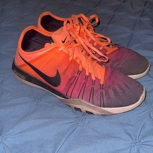 Nike Women's Orange and Purple Athletic Shoes